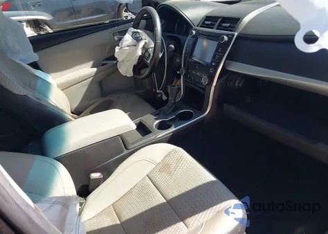 2015 Toyota Camry Se z USA, uszkodzony, nr VIN 4T1BF1FK8FU022721